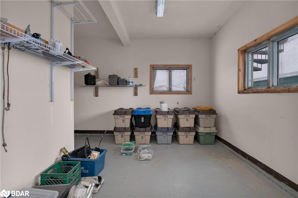 433143 4 Line Property Photo 45