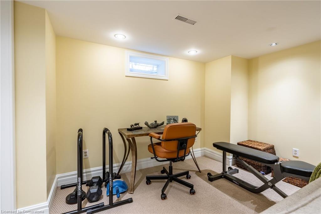 91 Edgewater Drive Property Photo 39