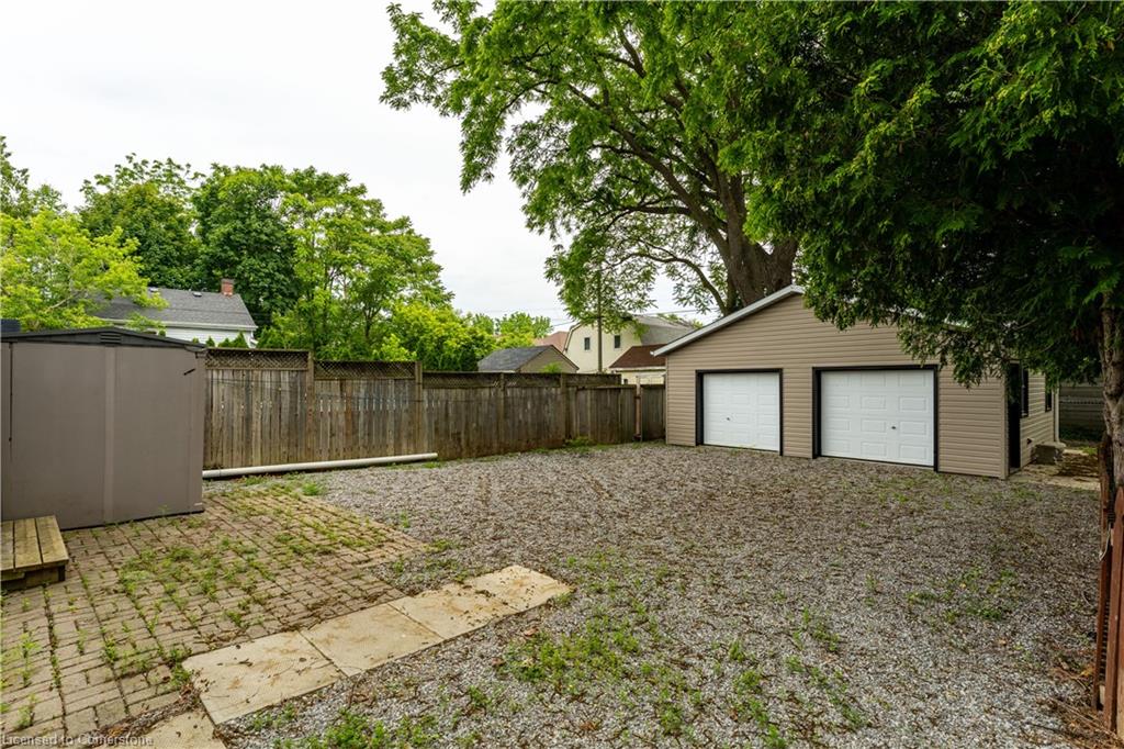 15 Adelaide Street Property Photo 21