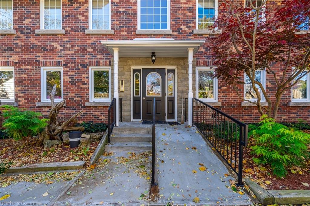 81 Hamilton Street N Property Photo 3