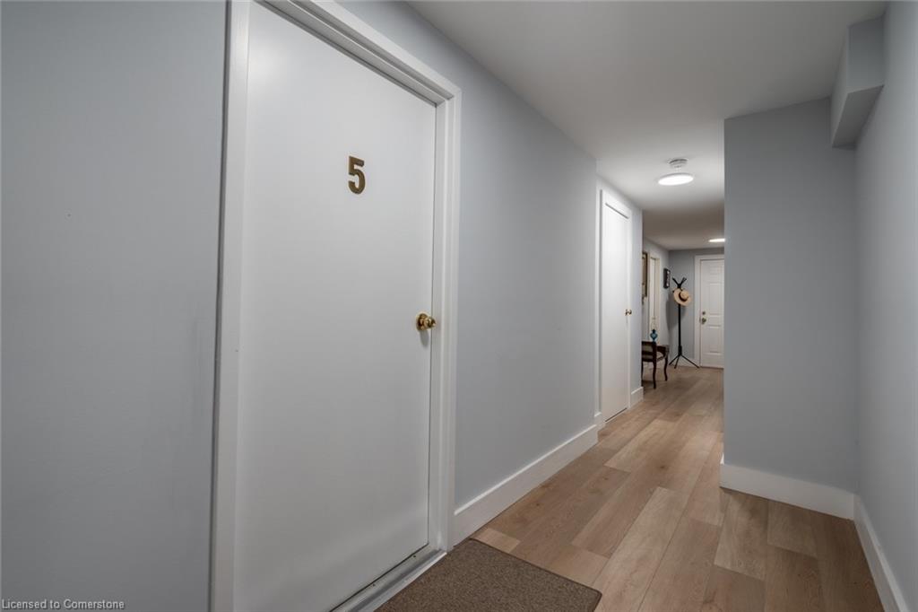81 Hamilton Street N Property Photo 10