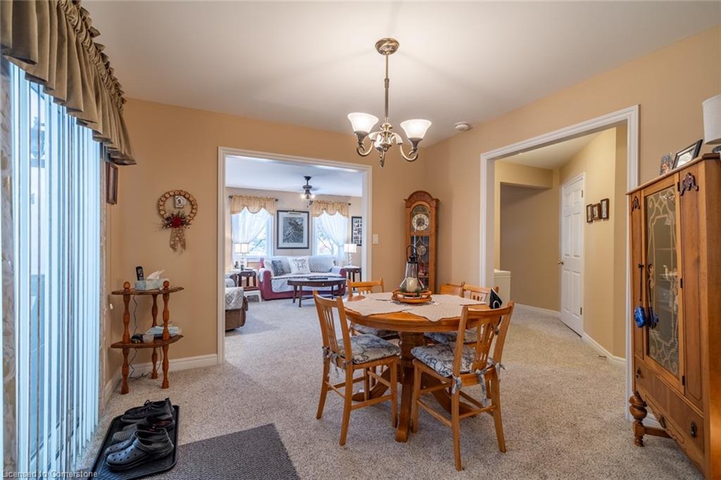 81 Hamilton Street N Property Photo 26