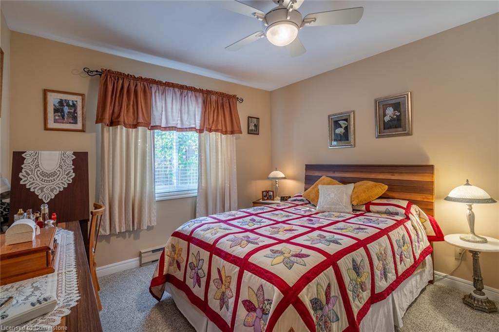 81 Hamilton Street N Property Photo 32