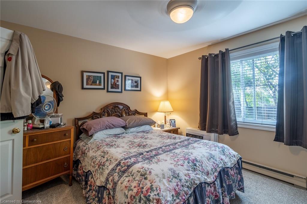81 Hamilton Street N Property Photo 33