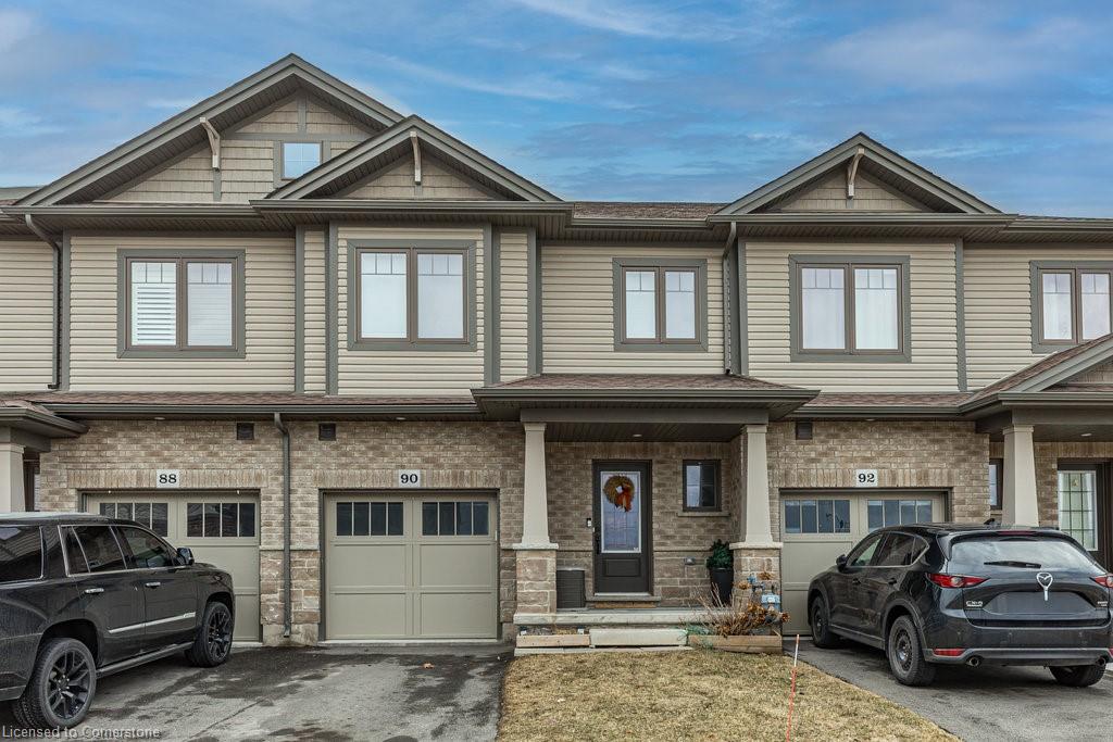 2-90 Severino Circle Property Photo