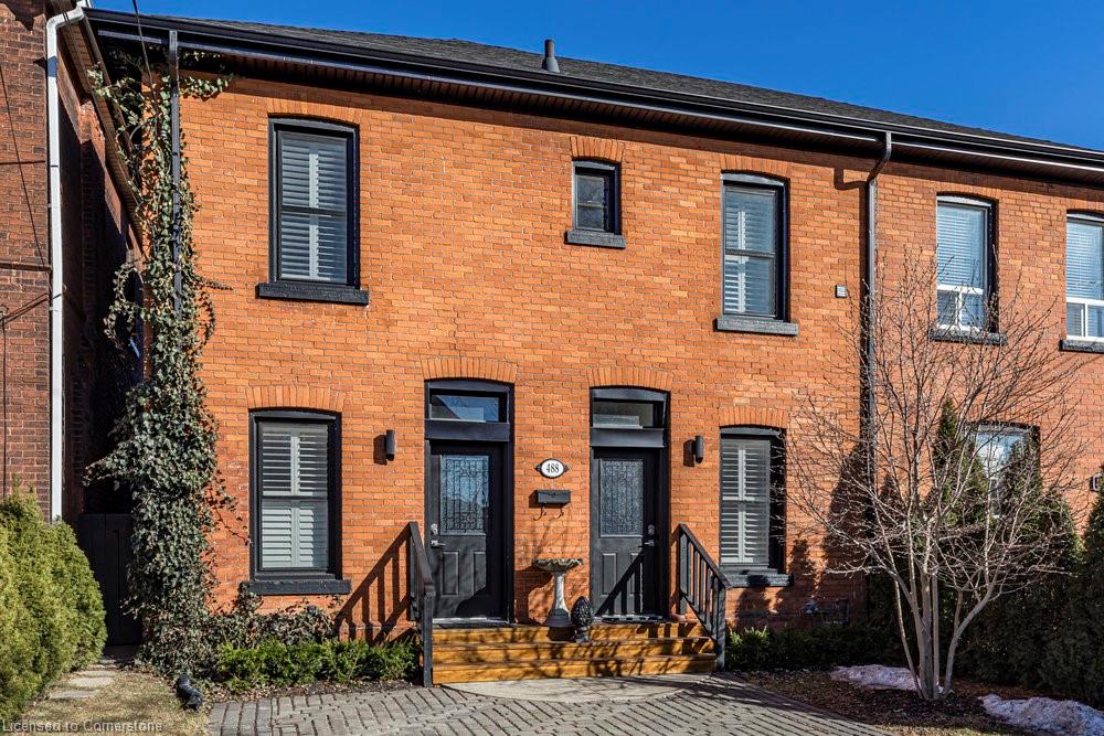 488 Catharine Street N Property Photo