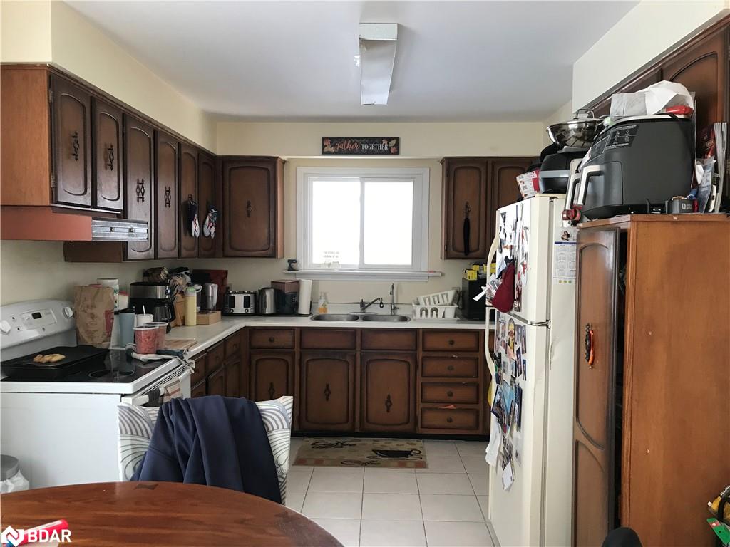 7523 Yonge Street Property Photo 7