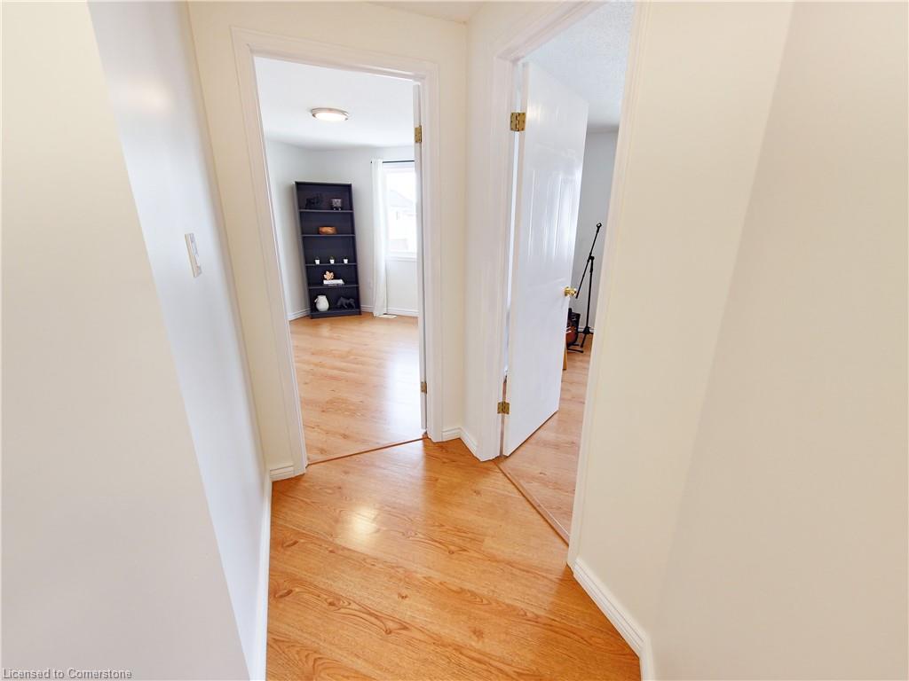 84 Foot Crescent Property Photo 24