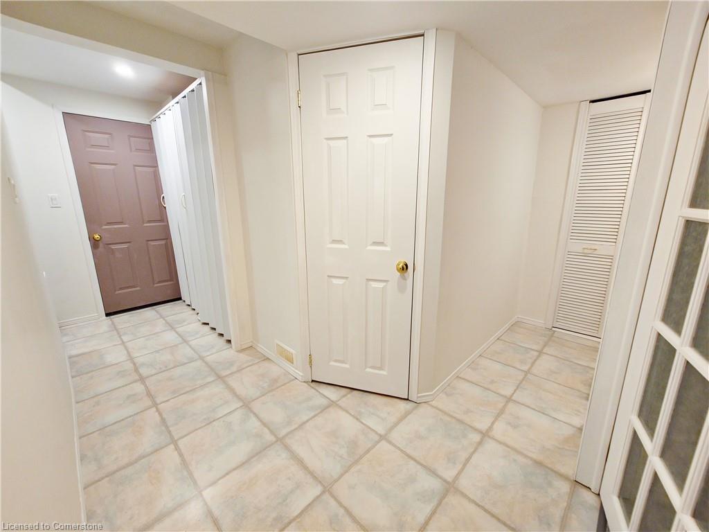 84 Foot Crescent Property Photo 33