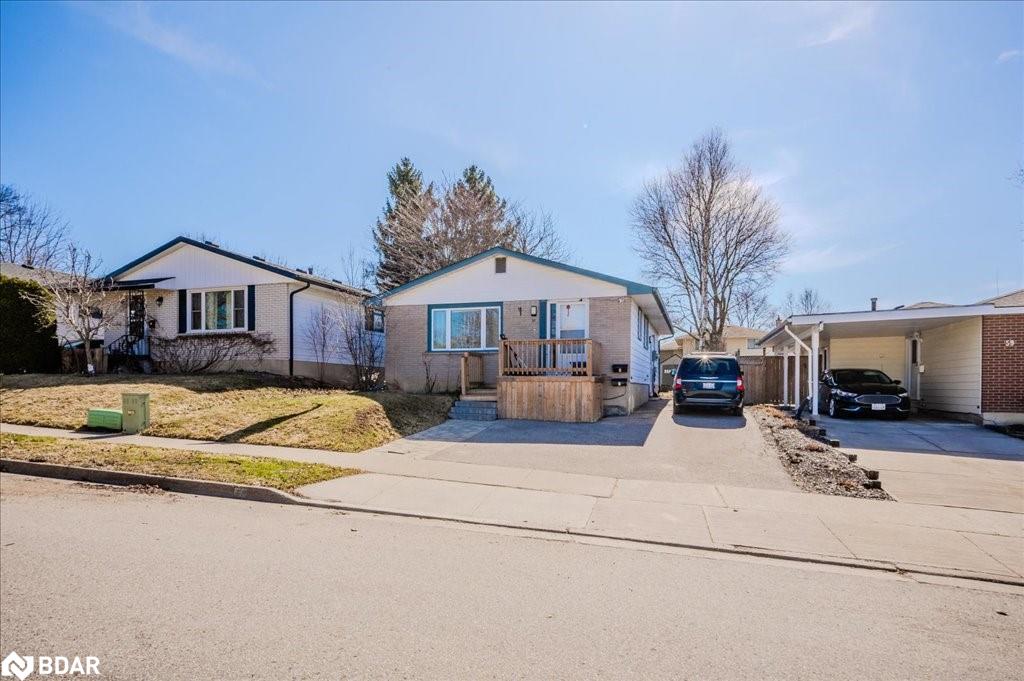 55 Silver Aspen Crescent Property Photo