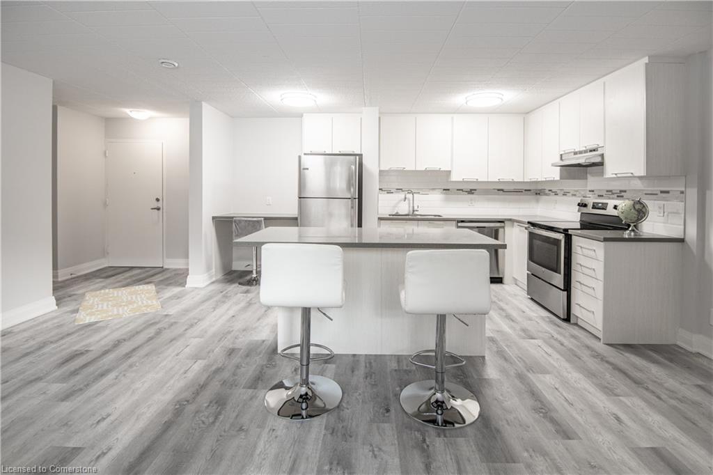 206 Stamford Real Estate Listings Main Image