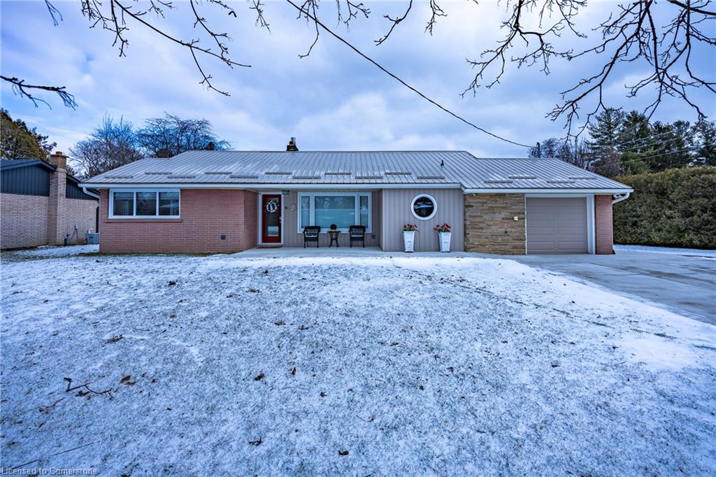 6 Ryerse Crescent Property Photo