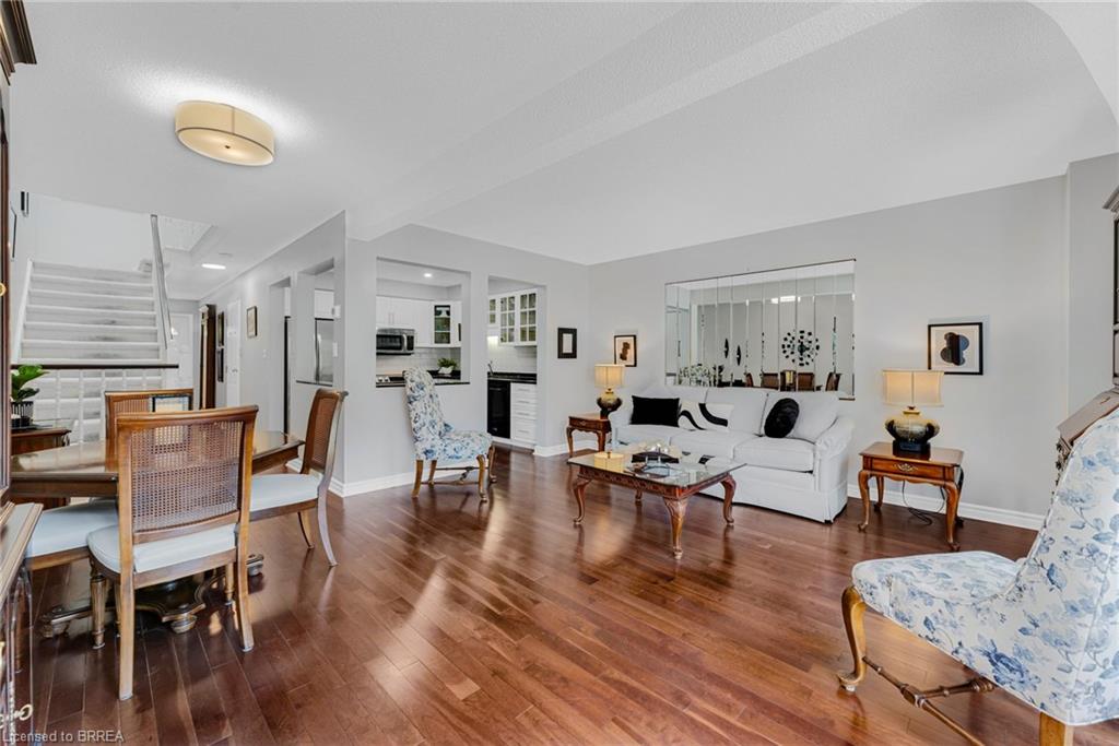 13-5150 Dorchester Road Property Photo
