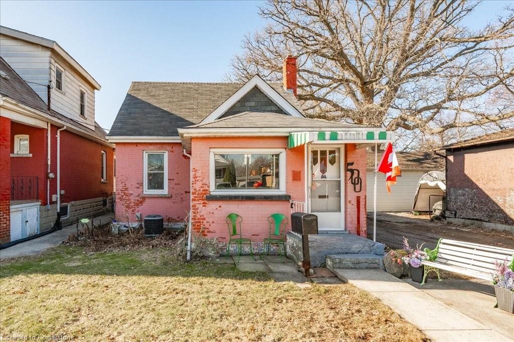 500 Queensdale Avenue E Property Photo