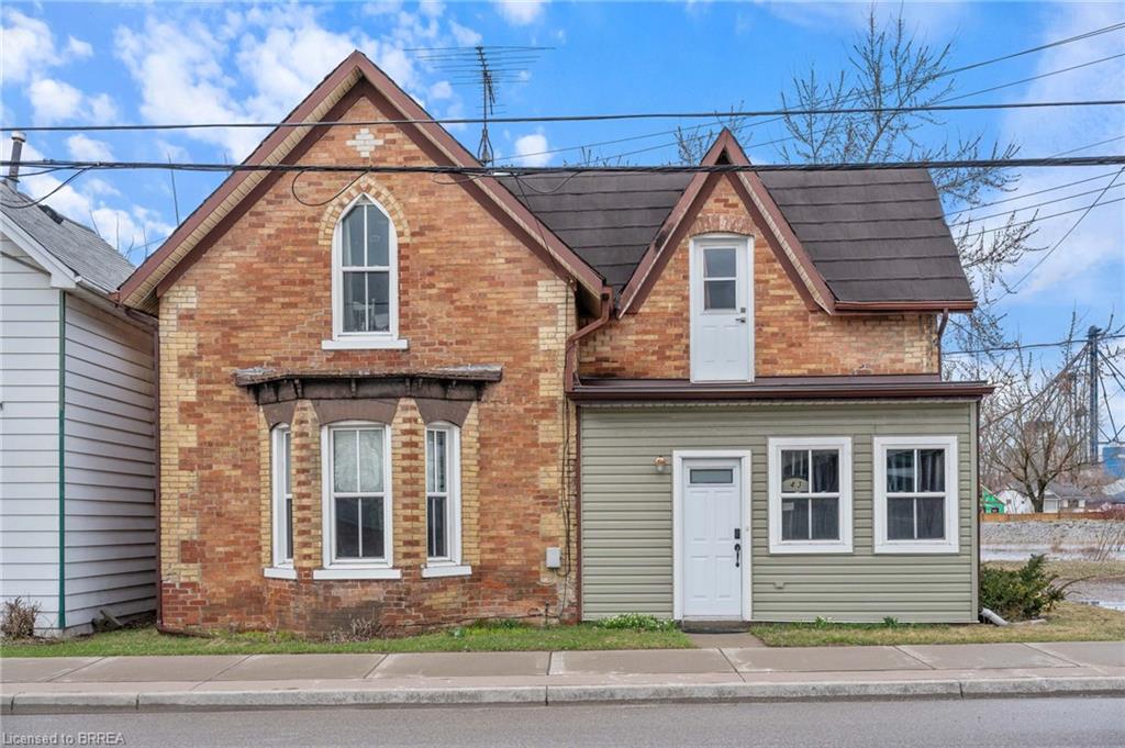43 Main Street N Property Photo