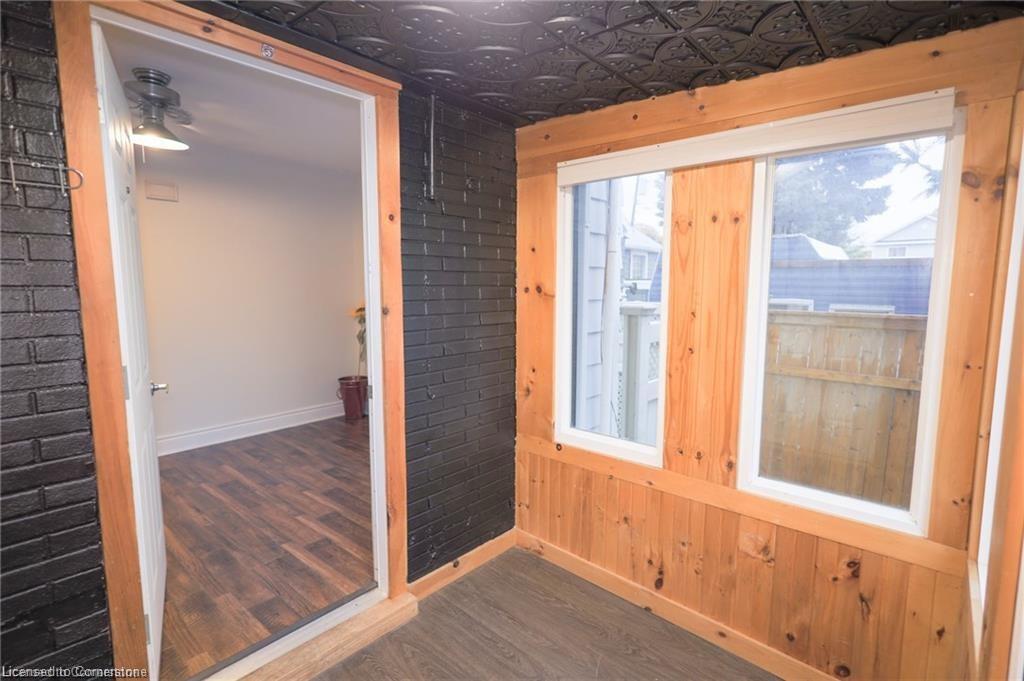 11 Perry Street Property Photo 6