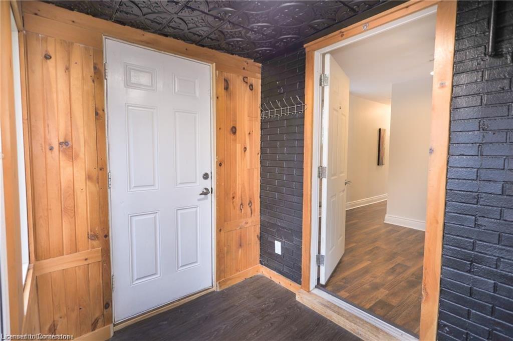11 Perry Street Property Photo 7