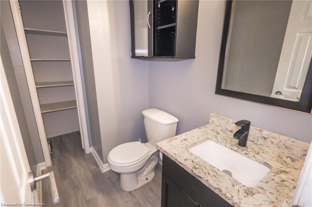11 Perry Street Property Photo 9