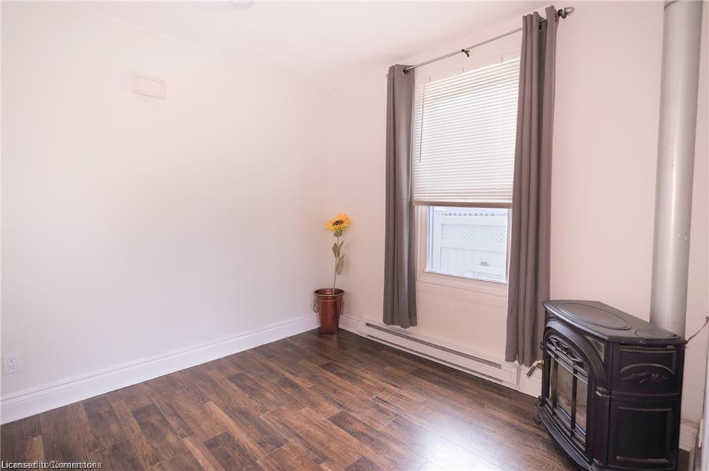 11 Perry Street Property Photo 12