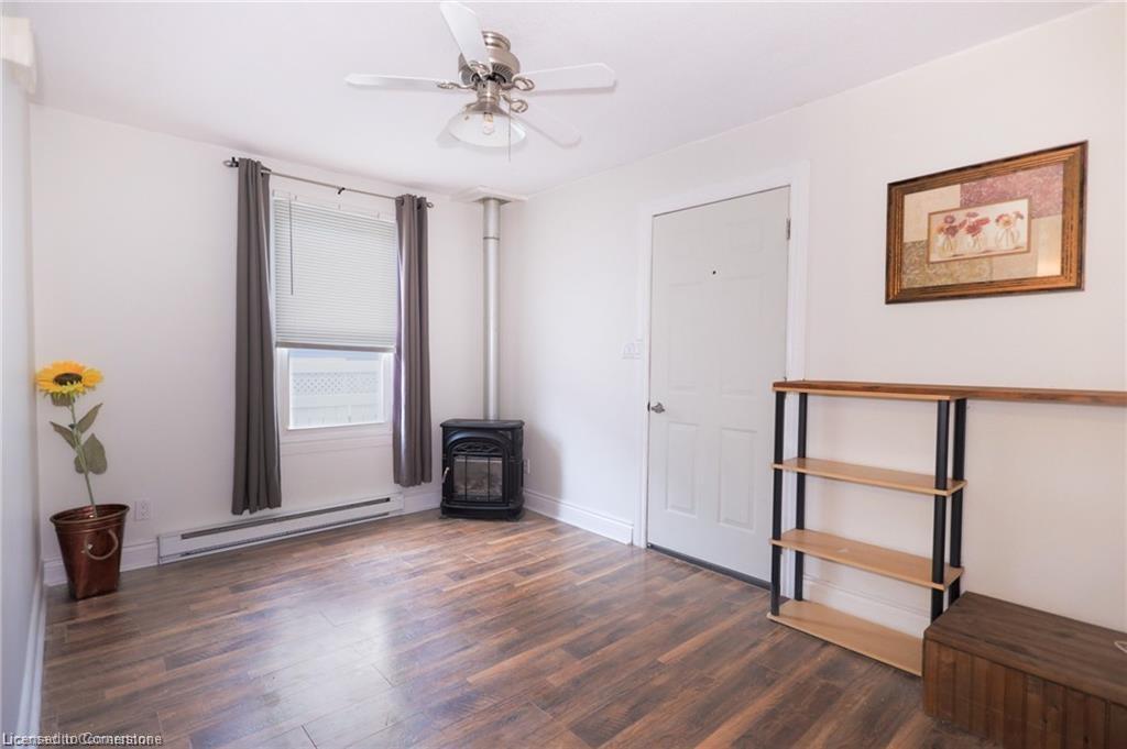 11 Perry Street Property Photo 13