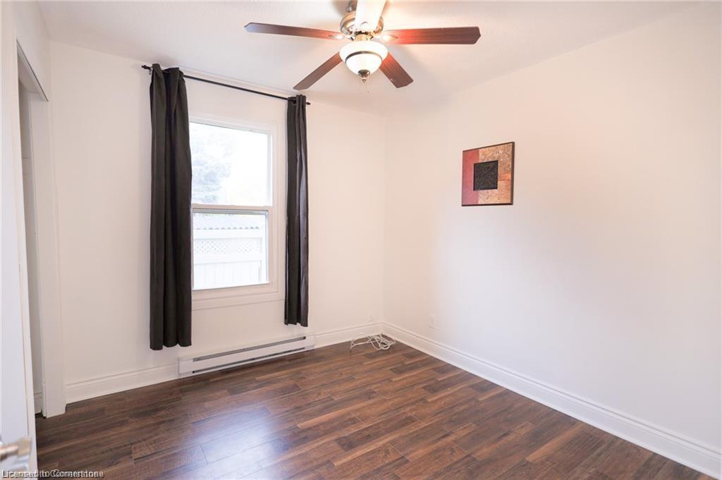 11 Perry Street Property Photo 19