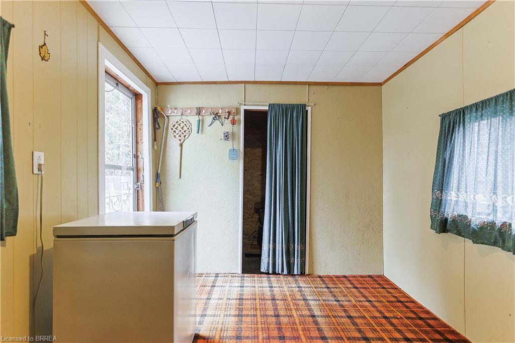 25 Dufferin Street Property Photo 12
