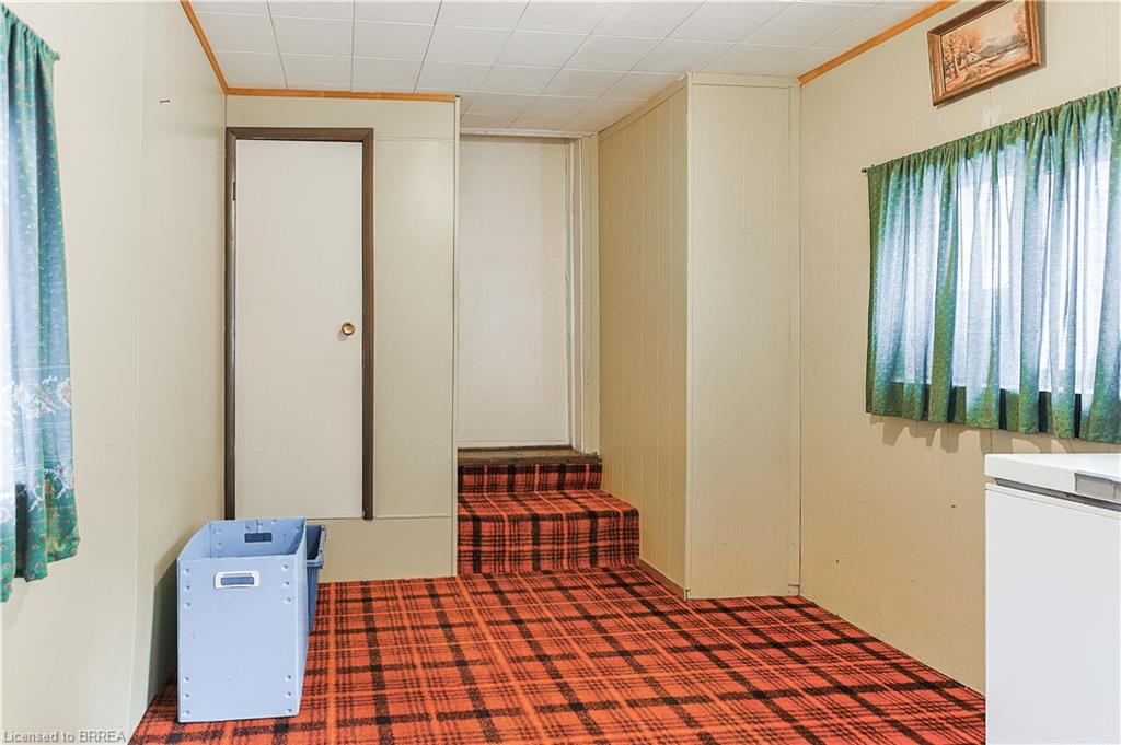 25 Dufferin Street Property Photo 13