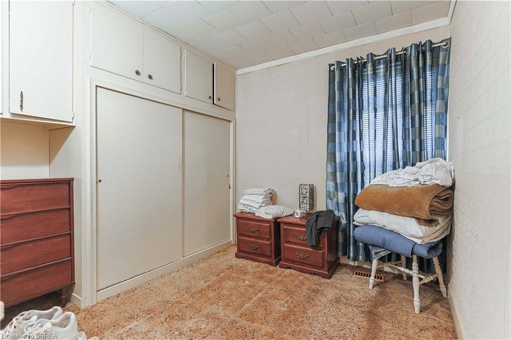 25 Dufferin Street Property Photo 14