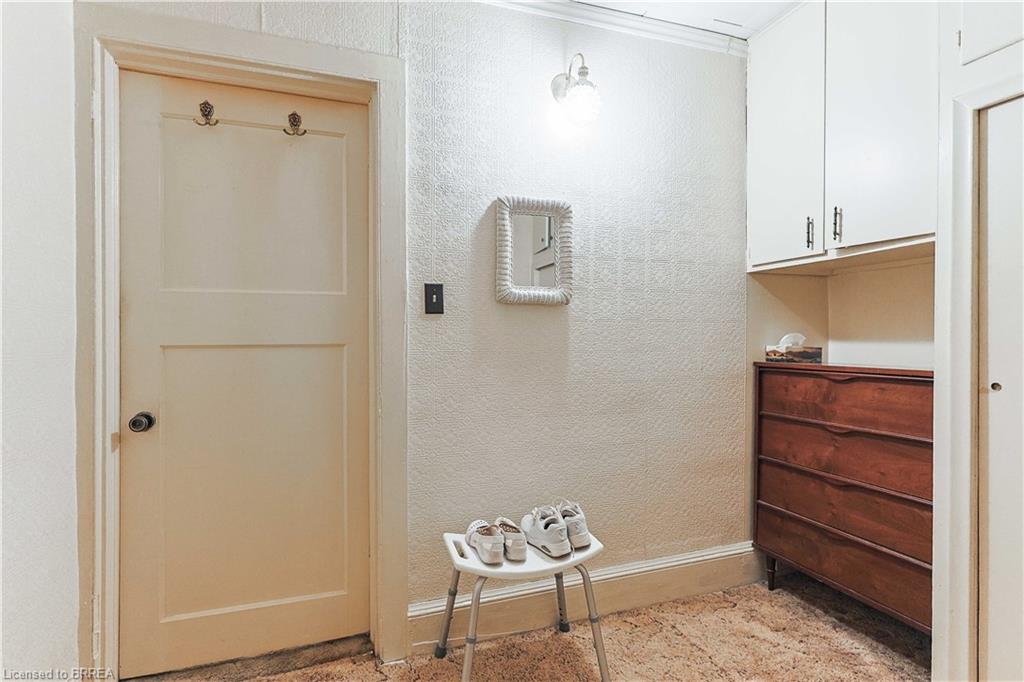 25 Dufferin Street Property Photo 15