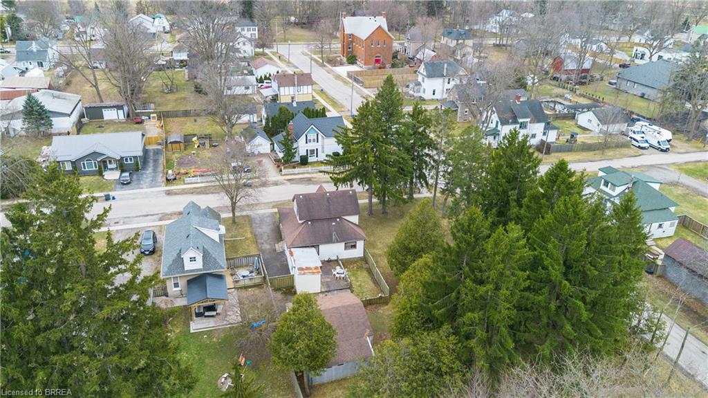 25 Dufferin Street Property Photo 35
