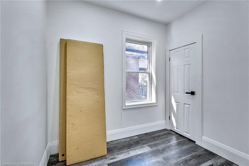 1161 King Street W Property Photo 15