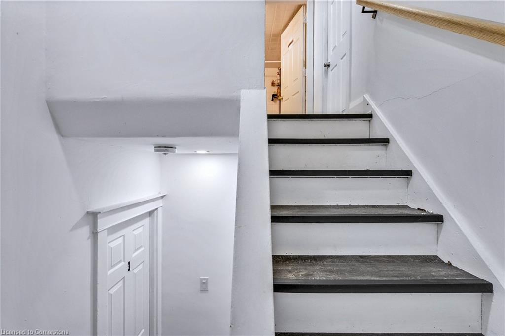 1161 King Street W Property Photo 18