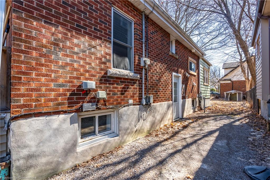 1161 King Street W Property Photo 36
