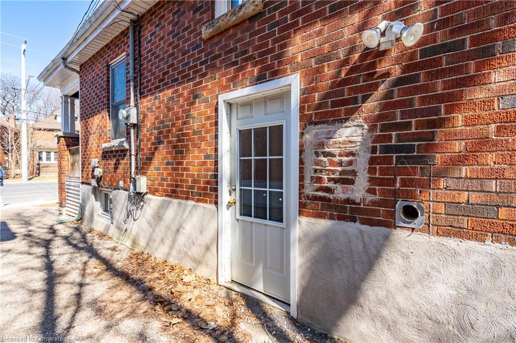 1161 King Street W Property Photo 38