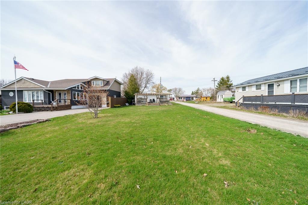 307 Lakeshore Road Property Photo 7