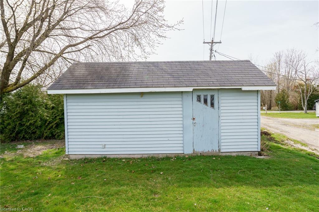 307 Lakeshore Road Property Photo 14