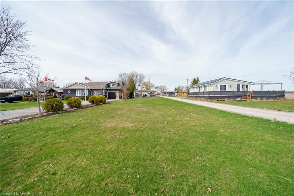 307 Lakeshore Road Property Photo 16