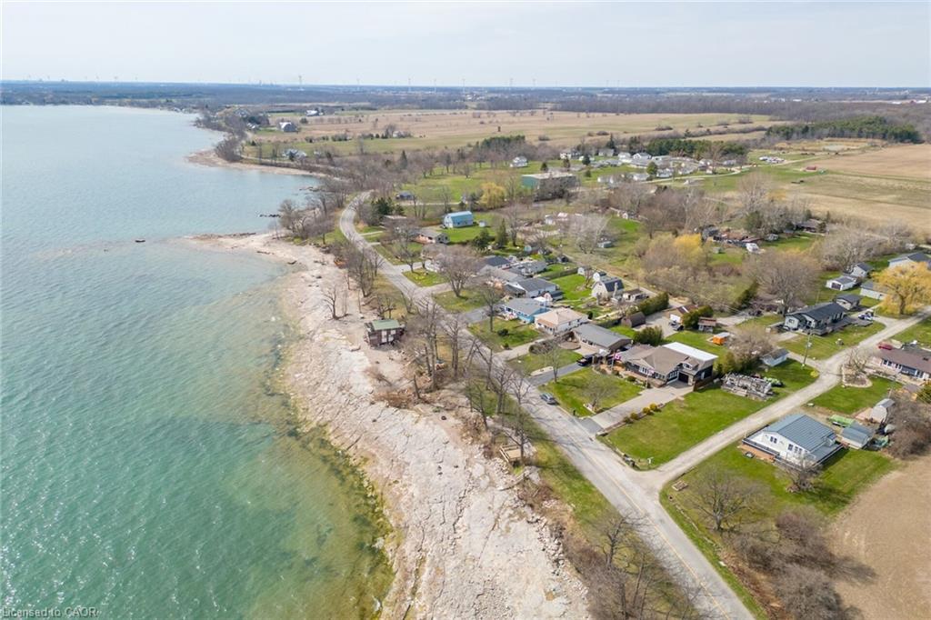 307 Lakeshore Road Property Photo 29