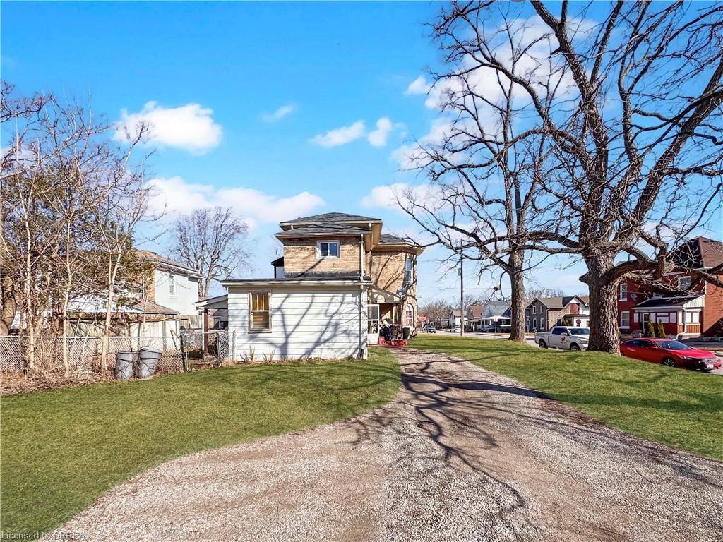 22 Park Avenue Property Photo 7