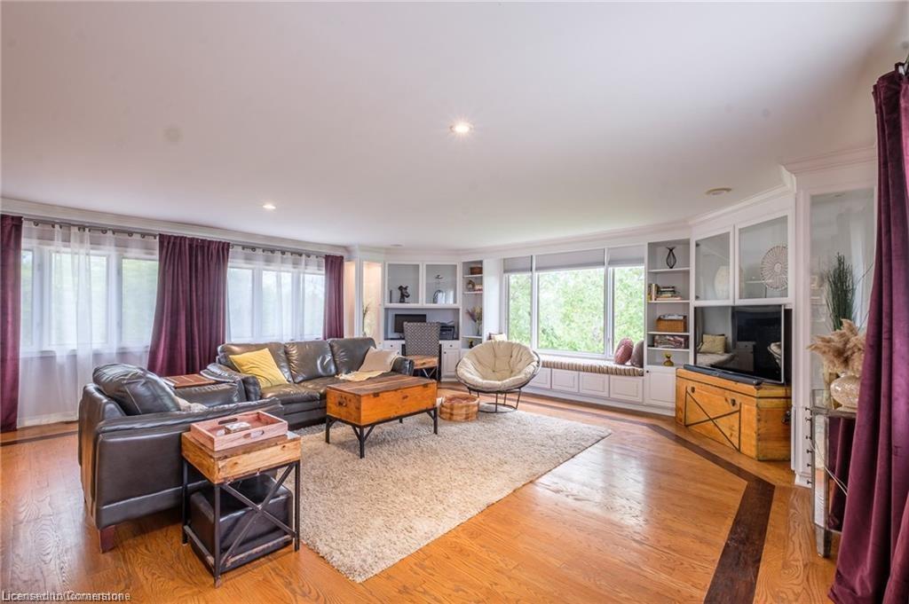 6696 Canborough Road Property Photo 9