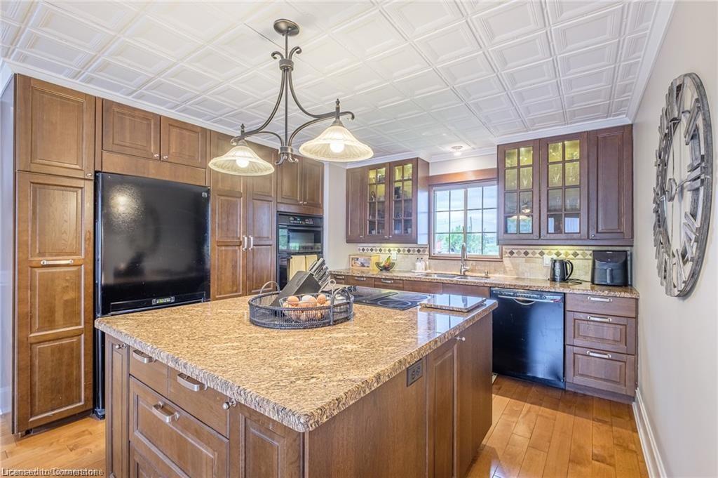 6696 Canborough Road Property Photo 13