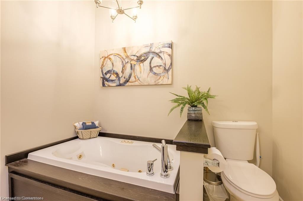6696 Canborough Road Property Photo 22
