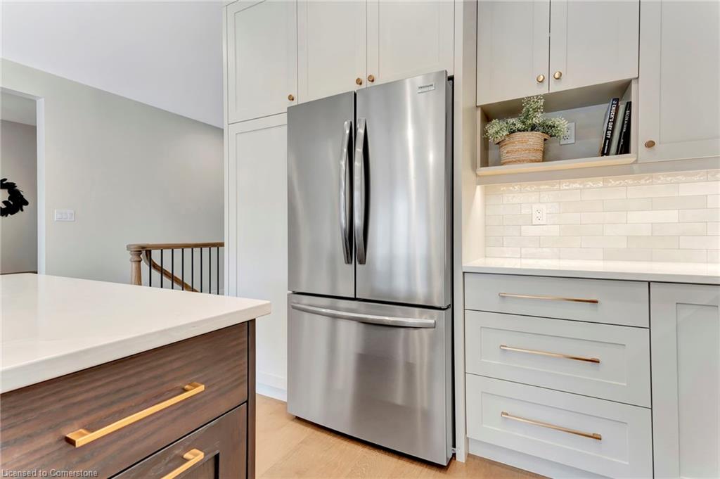 605 St. Andrew Street Property Photo 10
