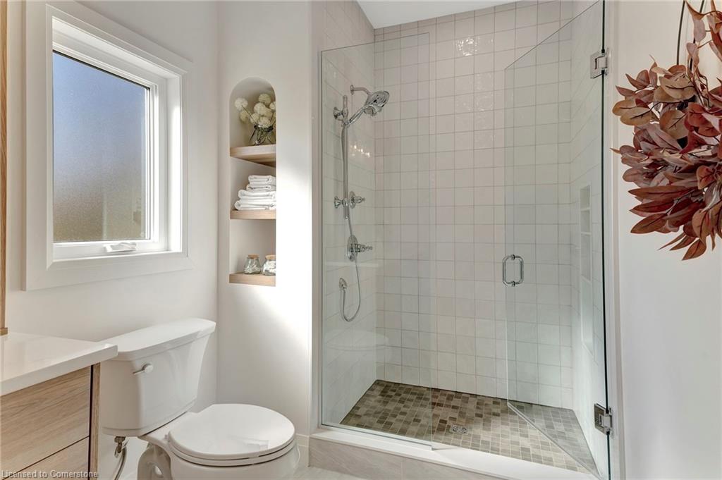 605 St. Andrew Street Property Photo 19
