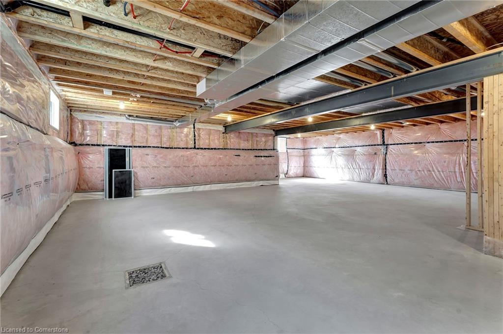 605 St. Andrew Street Property Photo 23