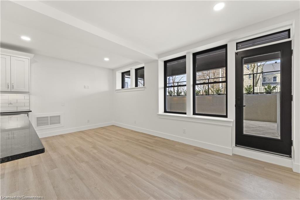 104-247 Brock Street Property Photo 16