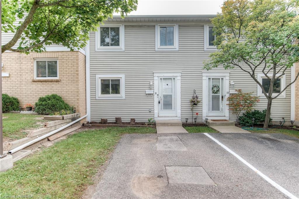 11-139 Stanley Street Property Photo