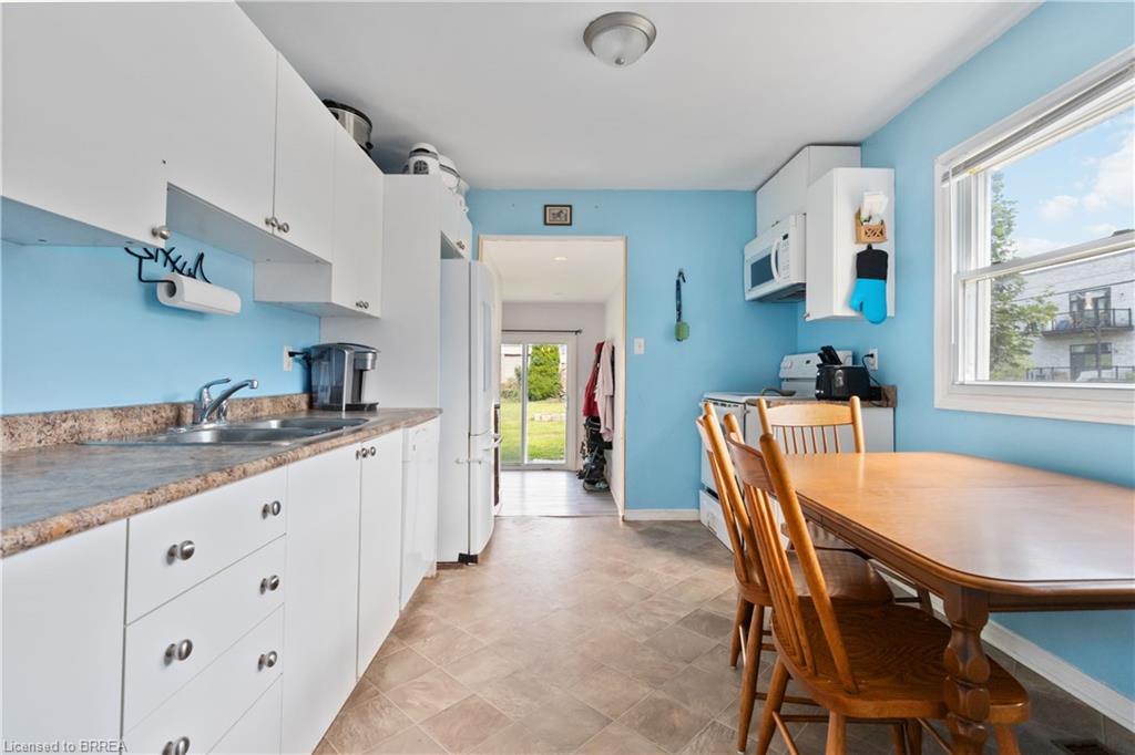 24 John Street Property Photo 11