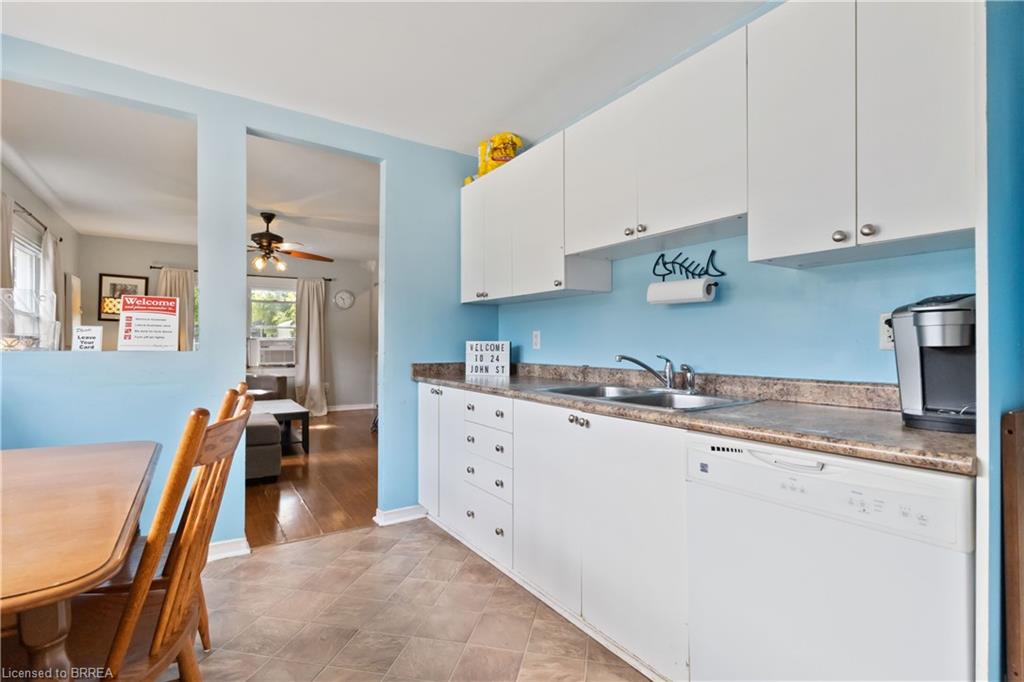 24 John Street Property Photo 12