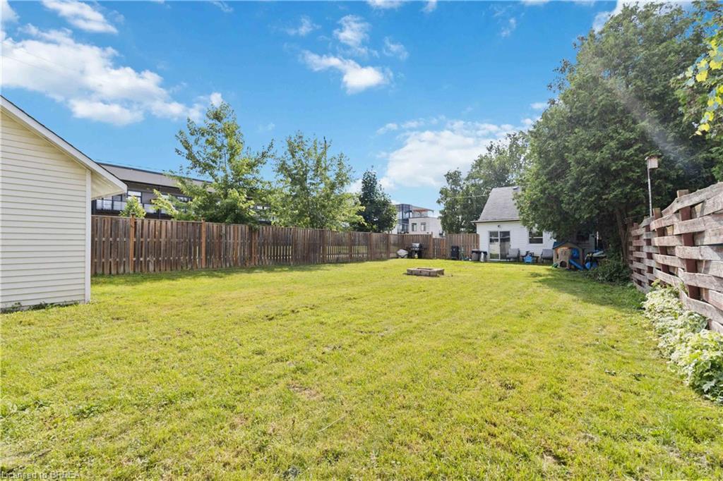 24 John Street Property Photo 44